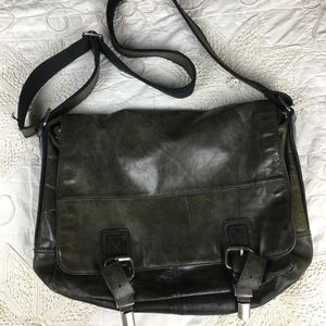 Fossil Brand Genuine Quality Leather Messenger Bag